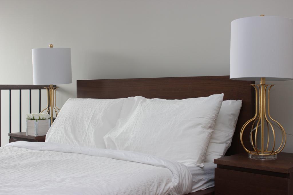 Atlas Suites- Furnished Apartments-College Street, Toronto Exterior foto