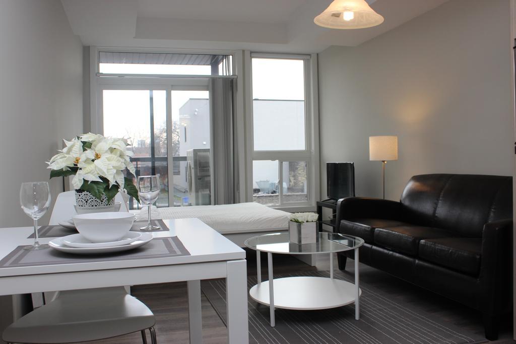 Atlas Suites- Furnished Apartments-College Street, Toronto Exterior foto