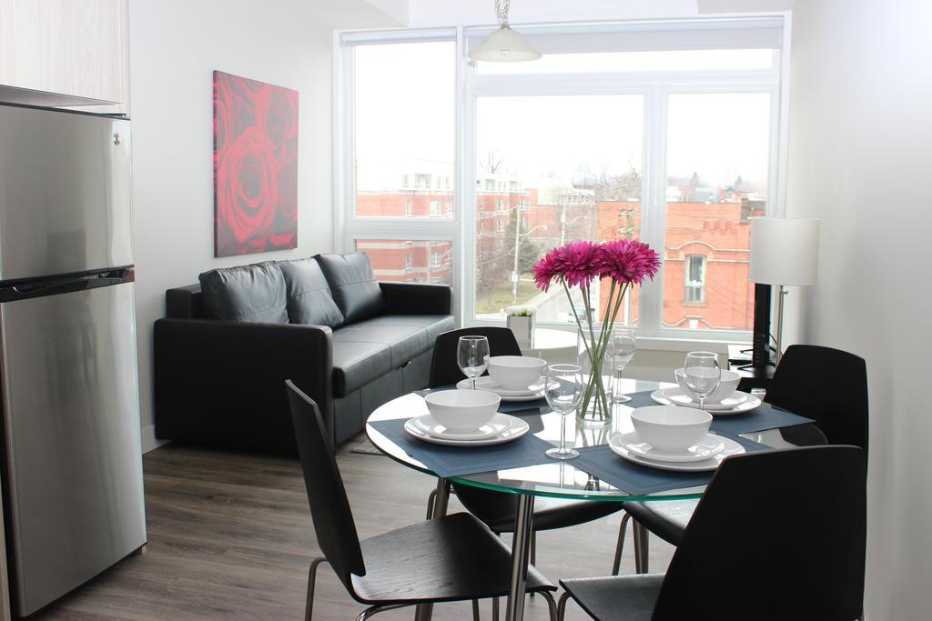 Atlas Suites- Furnished Apartments-College Street, Toronto Exterior foto